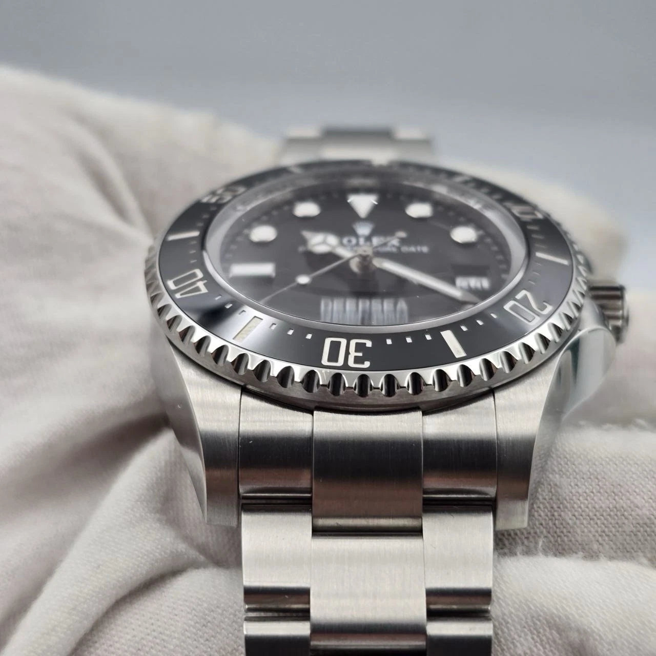 Rolex Sea-Dweller Deepsea 136660 5