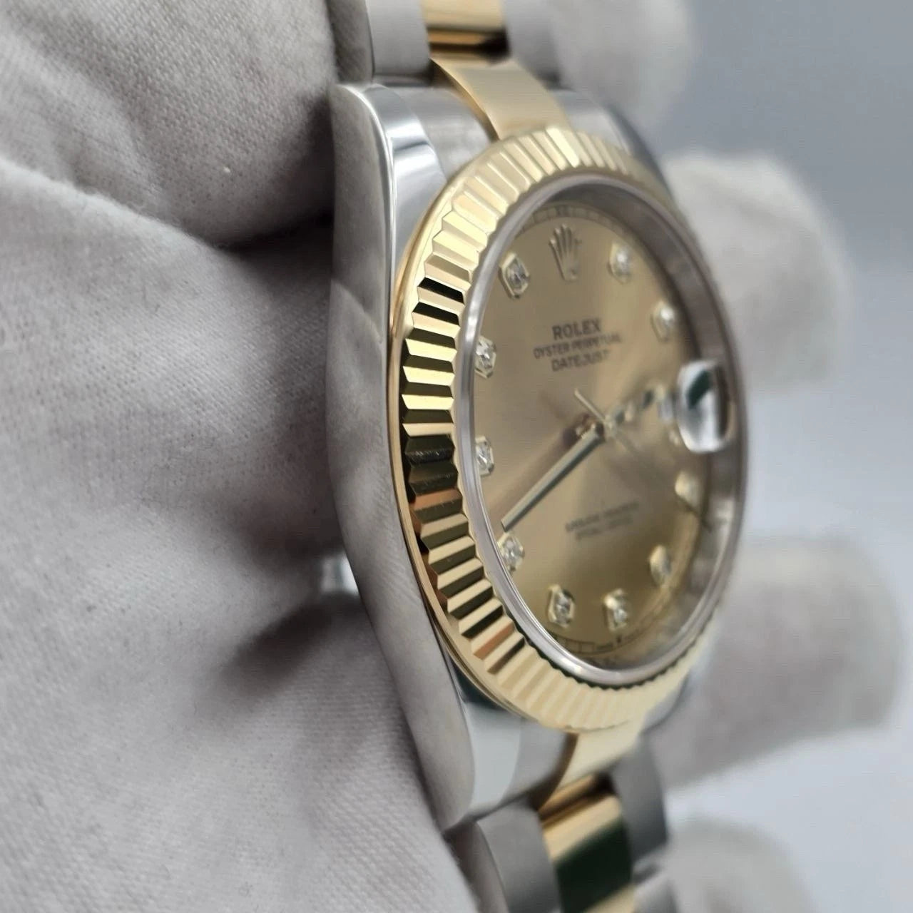 2020 PAPERS Rolex Datejust 41mm Champagne Diamond Dial Oyster 126333 BOX