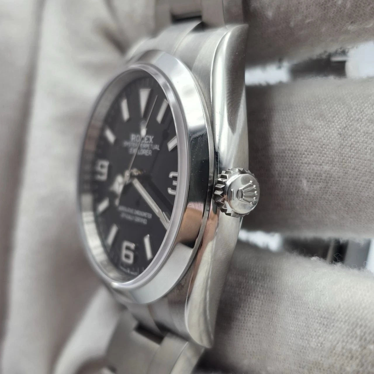 Rolex Explorer 124270