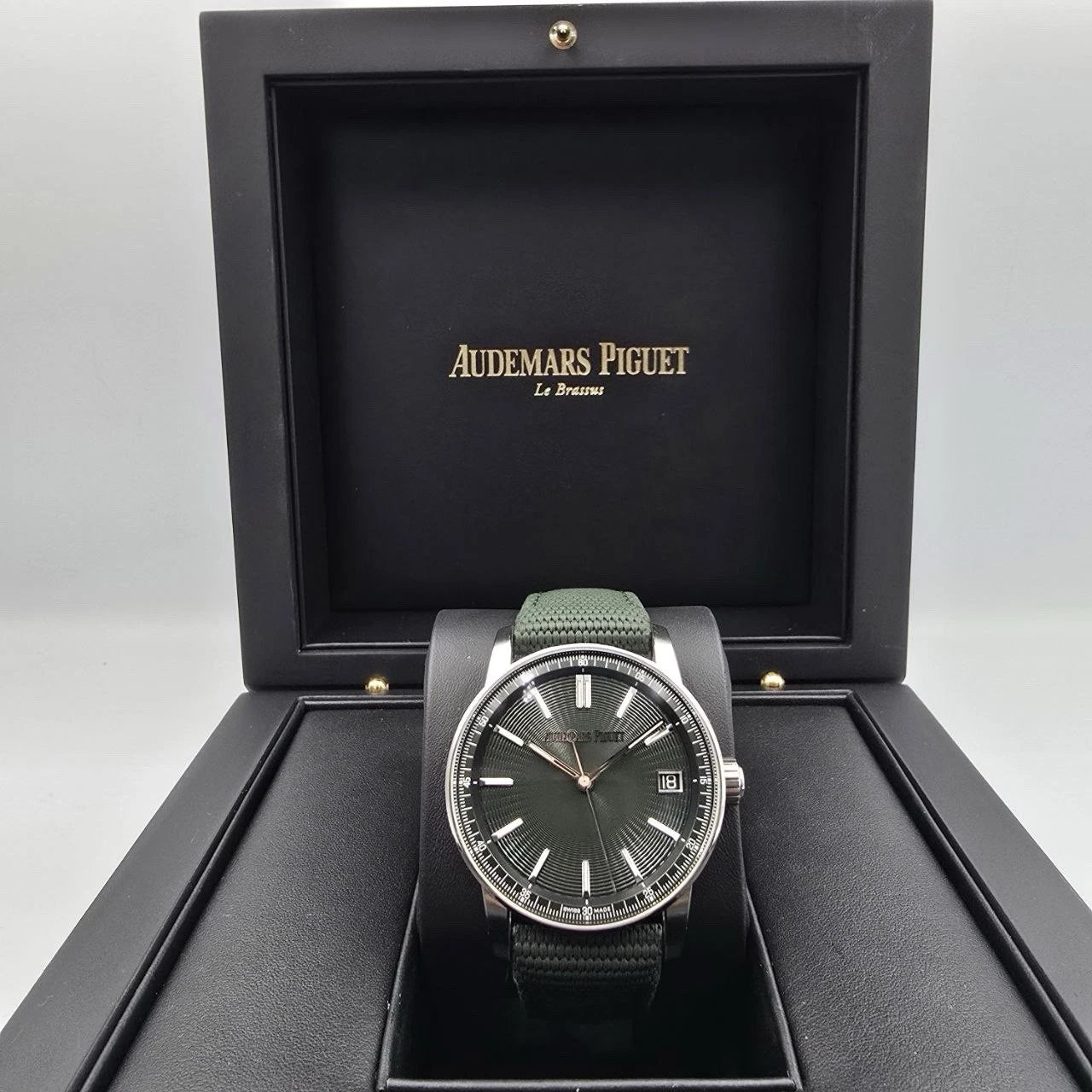 2025 PAPERS Audemars Piguet Code 11.59 15210ST Green Dial Stainless Steel BOX