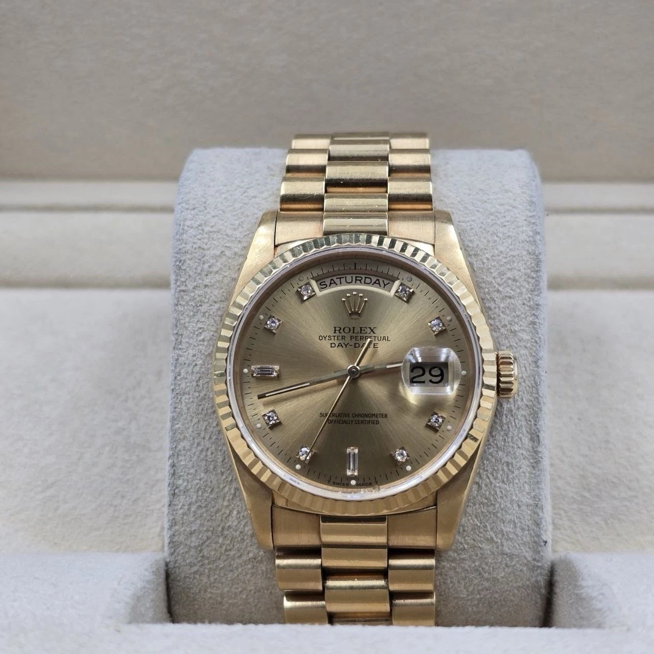 Rolex Day-Date President Gold Champagne Diamond 36mm 18238