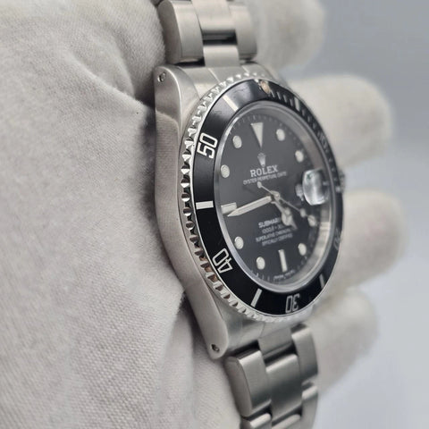 Rolex Submariner Date 16800