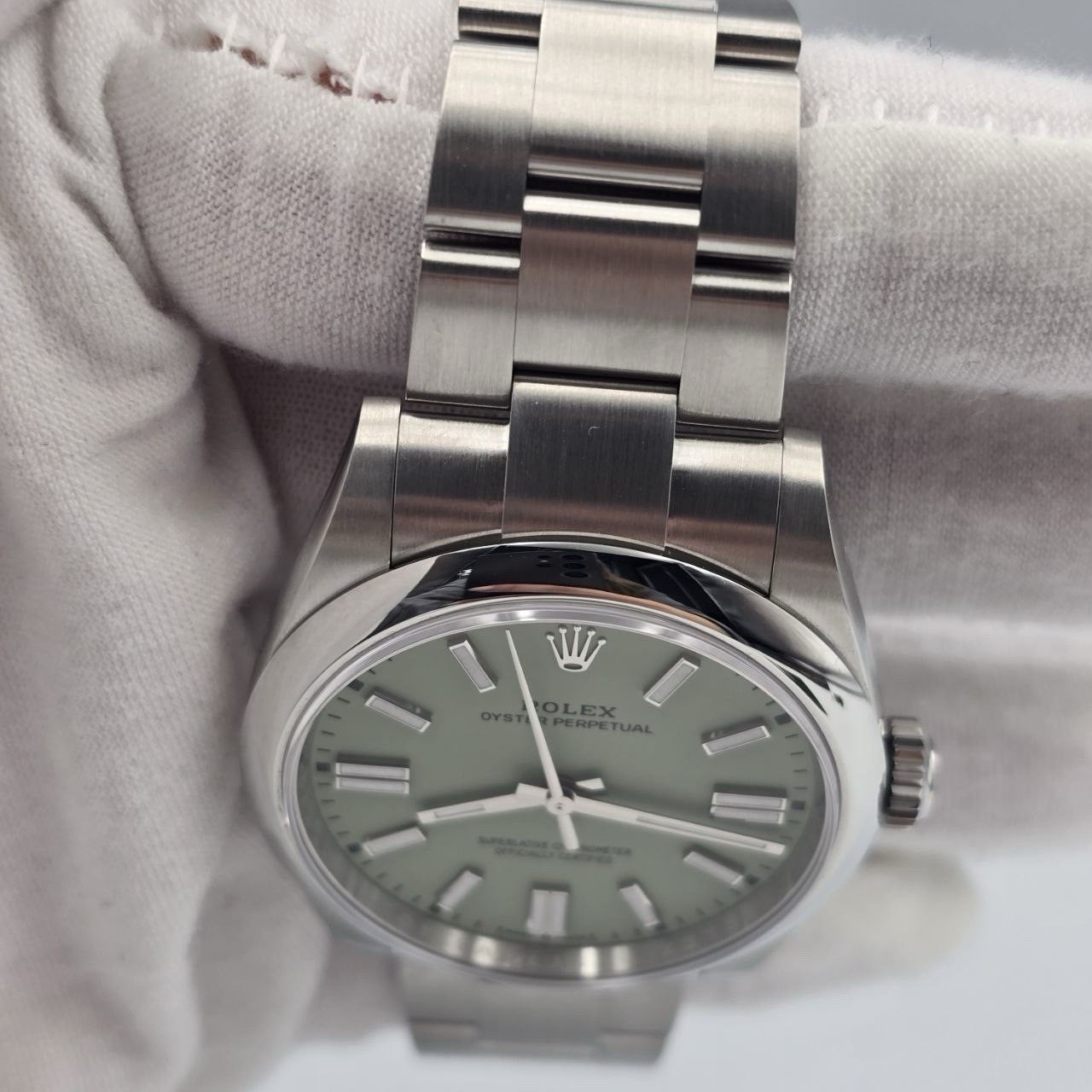 NEW 2026 Rolex Oyster Perpetual Pistachio Dial Stainless Steel 41mm 134300