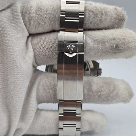 Rolex Submariner 116610LN 7