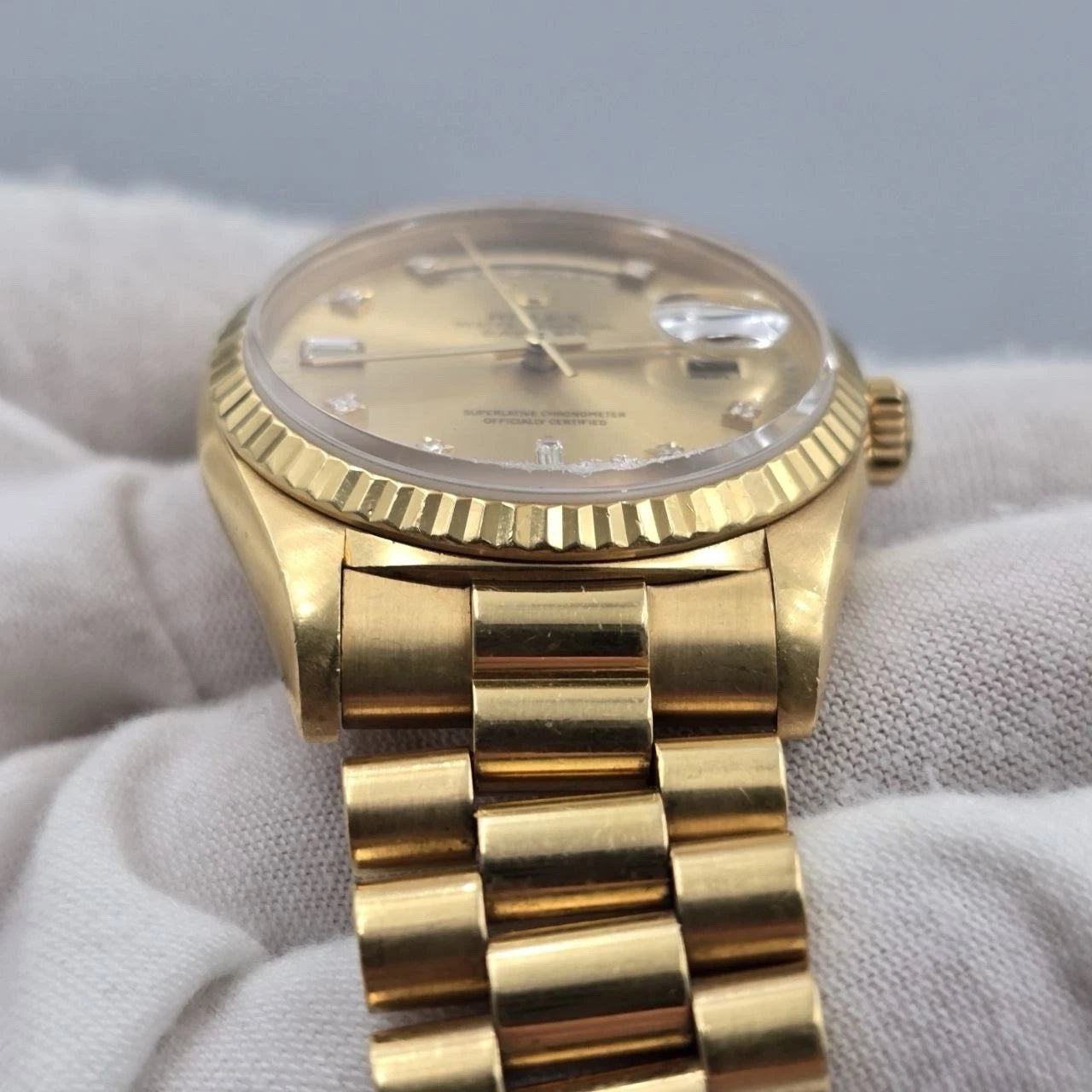 Rolex Day-Date President Gold Champagne Diamond 36mm 18238