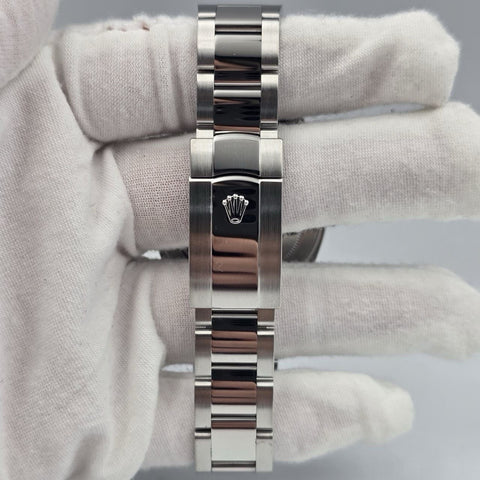 2024 PAPERS Rolex Datejust 41mm 126300 Black Stick Dial Smooth Bezel Oyster BOX