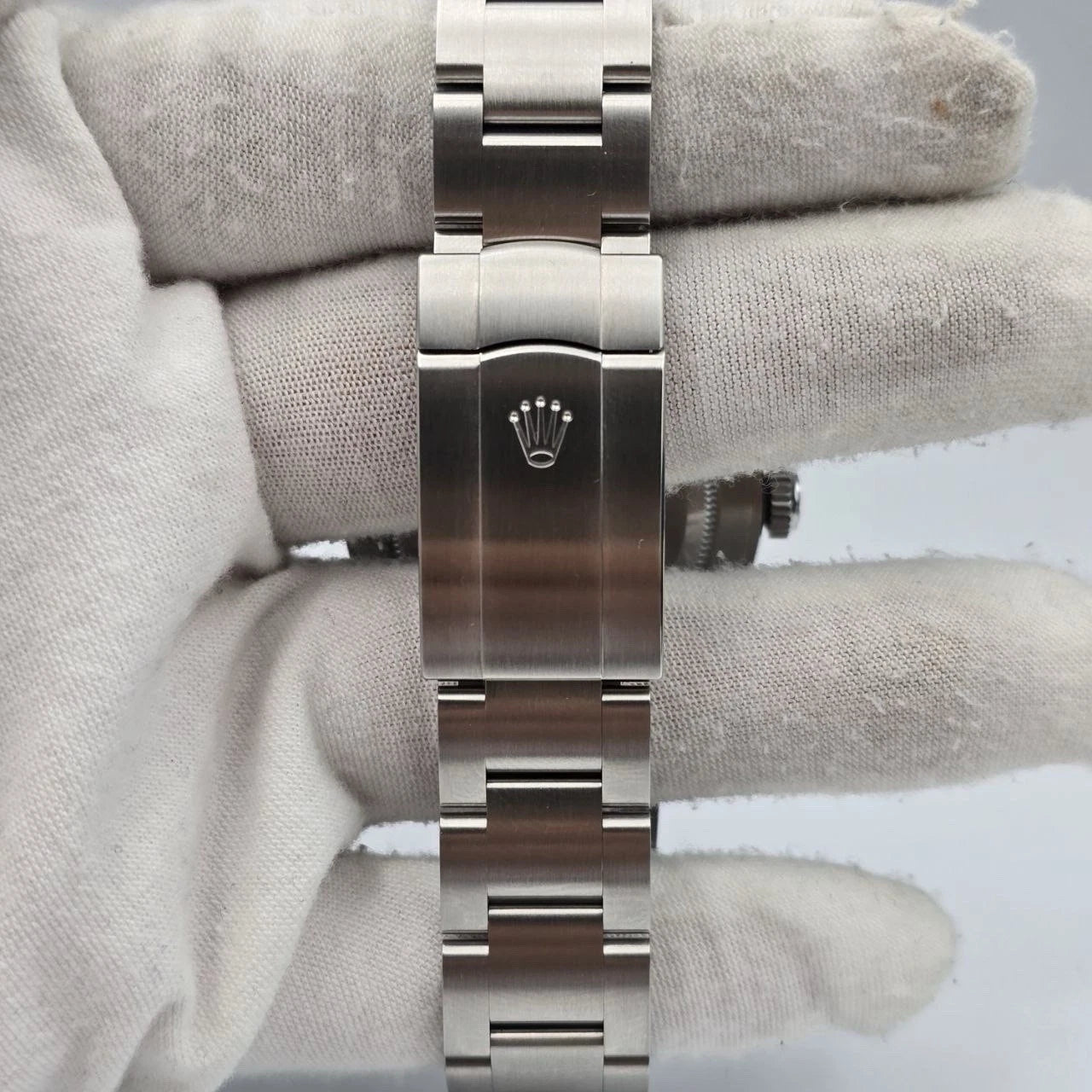 PAPERS 2025 Rolex Oyster Perpetual Stainless Steel 41mm Beige Dial 134300 BOX