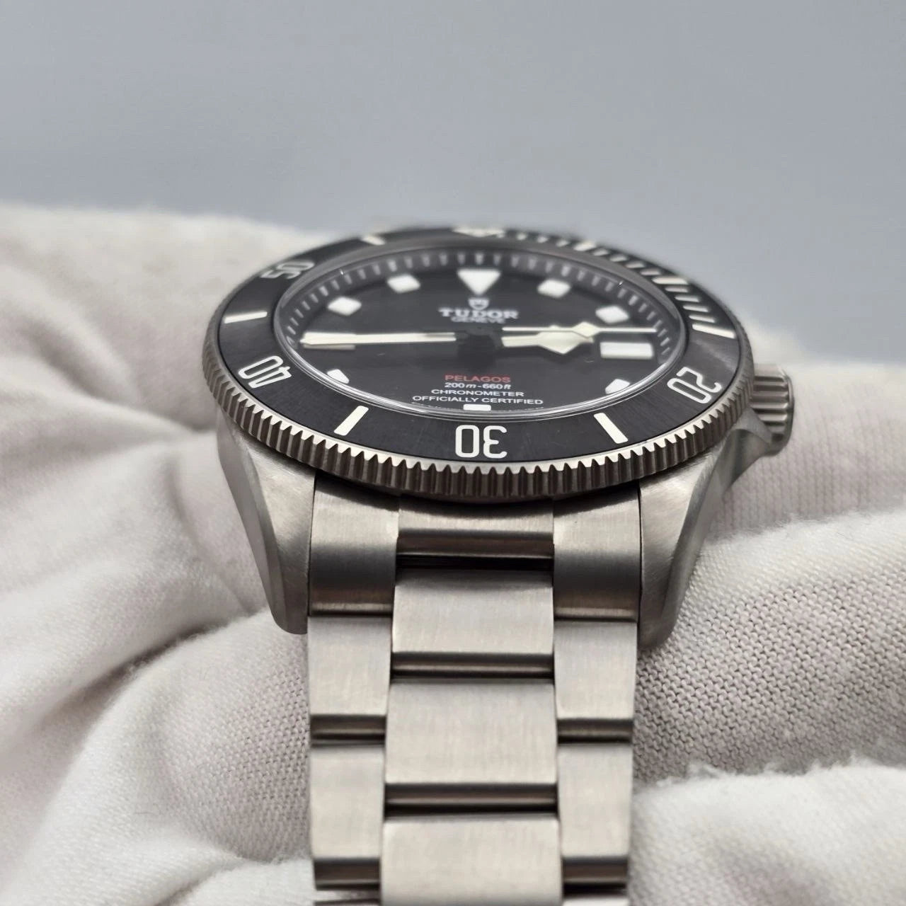 PAPERS 2023 Tudor Pelagos 25407N Titanium Black Dial Automatic 39mm BOX