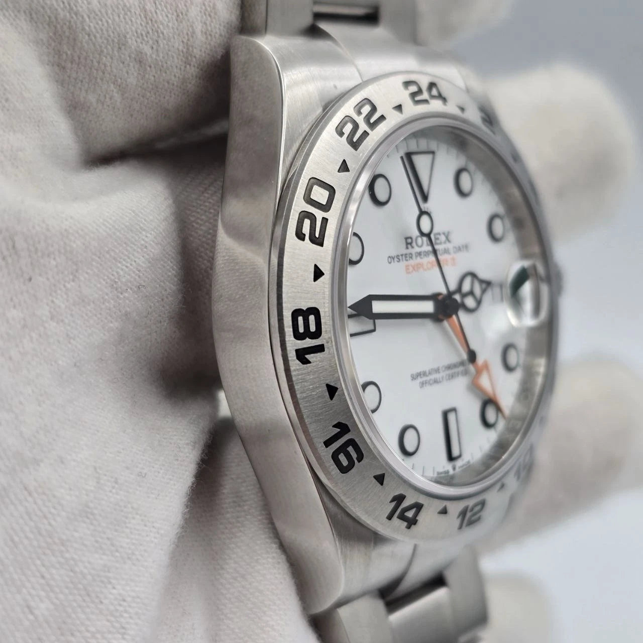 Rolex Explorer II 226570 3