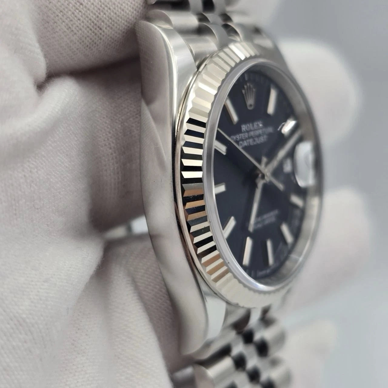 2025 PAPERS Rolex Datejust 36mm Blue Dial Fluted Steel Jubilee 126234 BOX