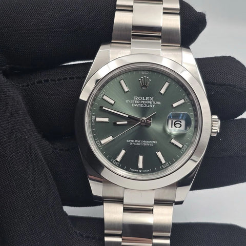 NEW 2025 Rolex Datejust 41mm Mint Green Steel Smooth Bezel Oyster 126300 UNWORN