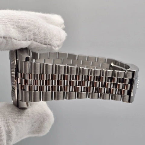 NEW 2025 Rolex Datejust 41mm 126334 Blue Stick Dial Fluted Bezel Jubilee UNWORN