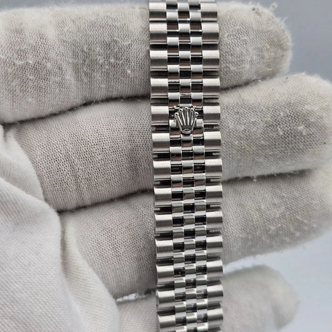NEW 2026 Rolex Datejust 31mm Steel White Mother of Pearl Jubilee 278274