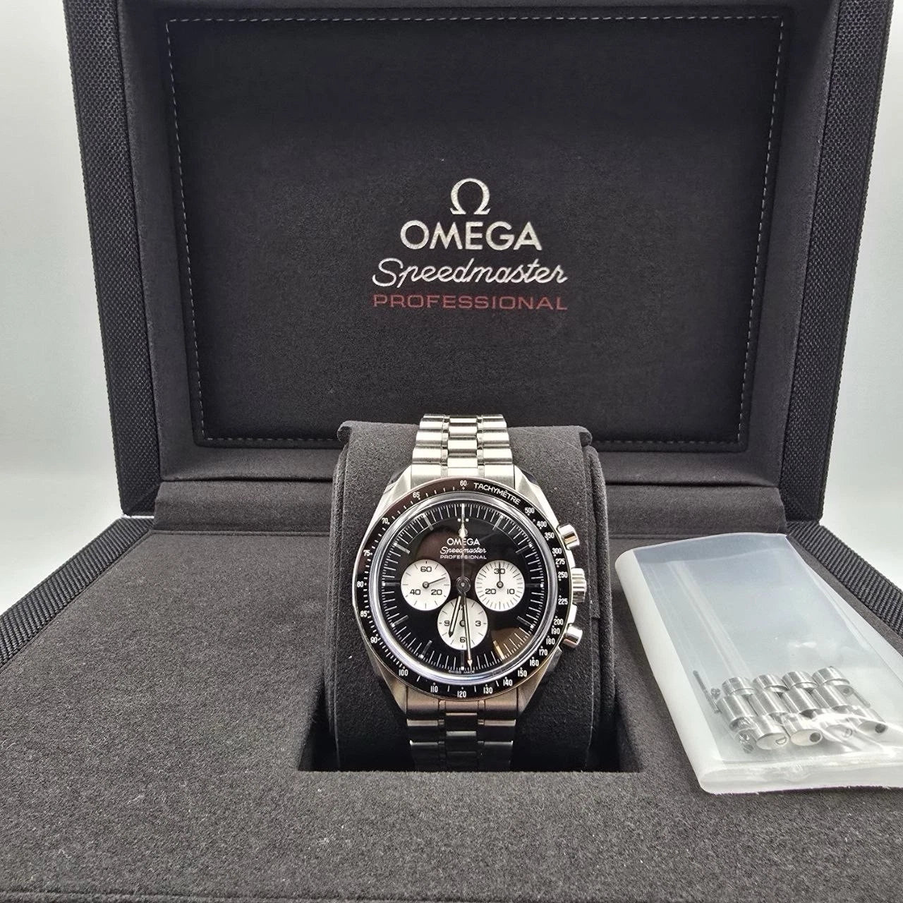 Omega Speedmaster Moonwatch Reverse Panda