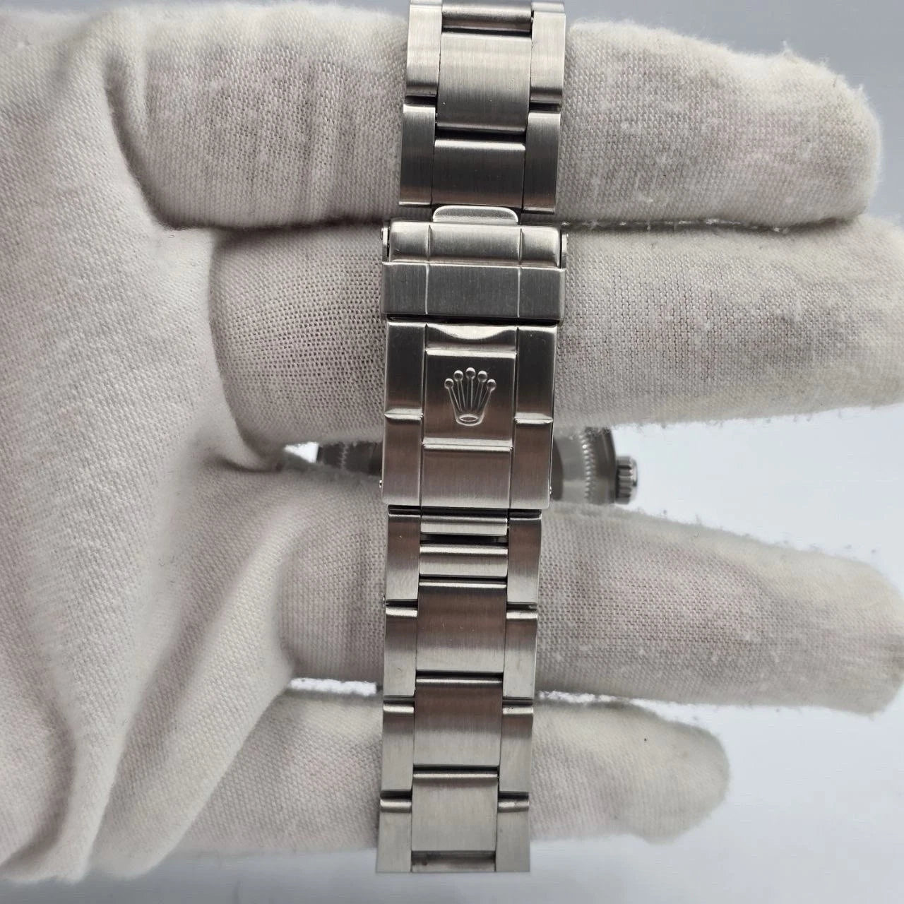 2004 PAPERS Rolex Explorer I 114270 36mm Stainless Steel Black Dial Watch