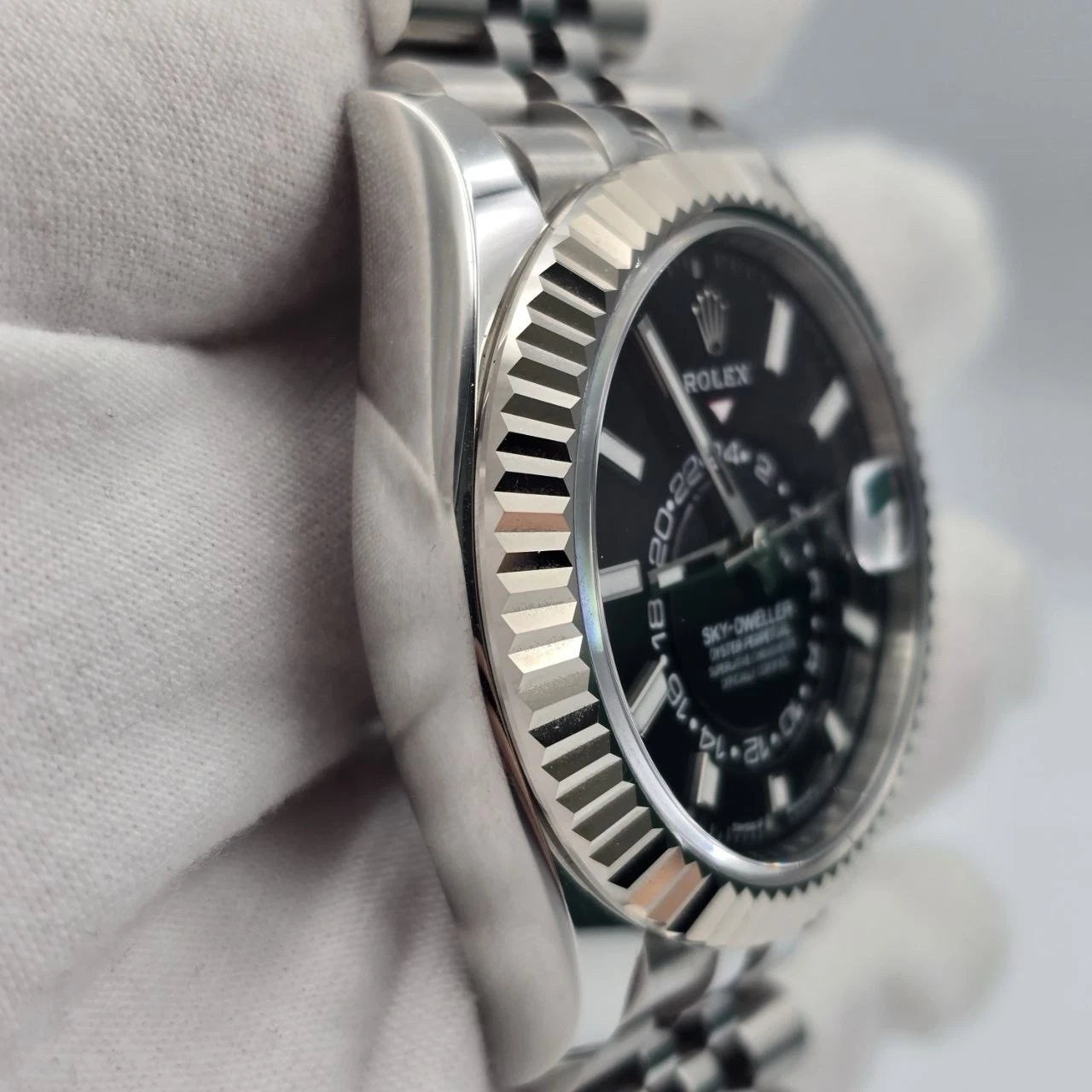 NEW 2026 Rolex Sky-Dweller 42mm Black Dial Jubilee Stainless Steel 336934