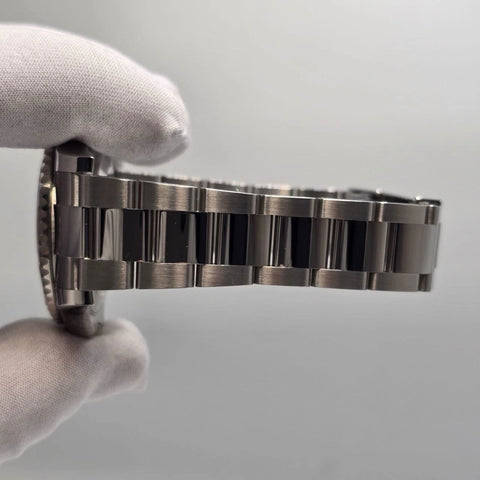 NEW 2025 Rolex Yacht-Master 40mm 126622 Rhodium Dial Platinum Watch UNWORN