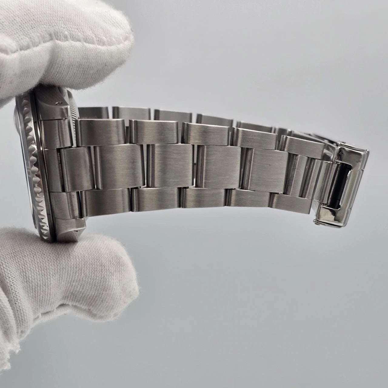 Rolex Submariner Date 16610 Black Dial Stainless Steel Oyster 40mm