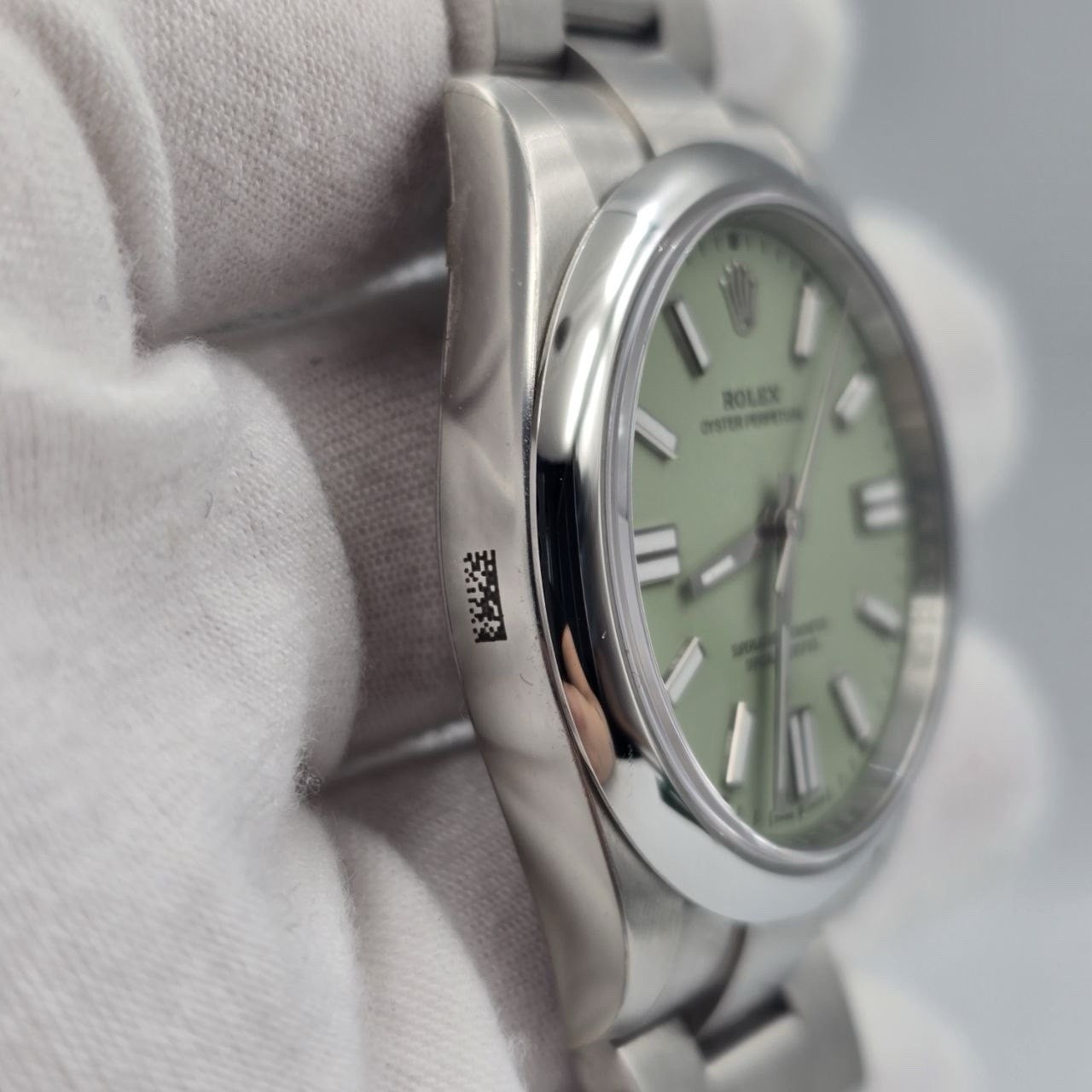 NEW 2025 Rolex Oyster Perpetual Pistachio Dial Stainless Steel 41mm 134300