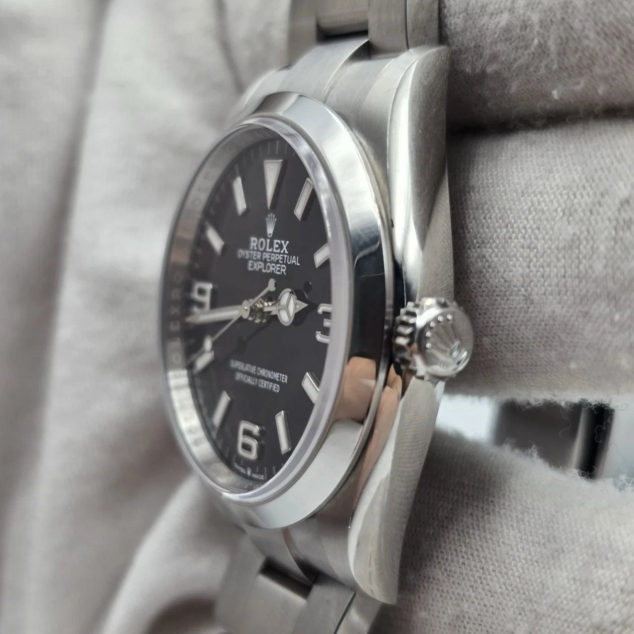 Rolex Explorer 124270