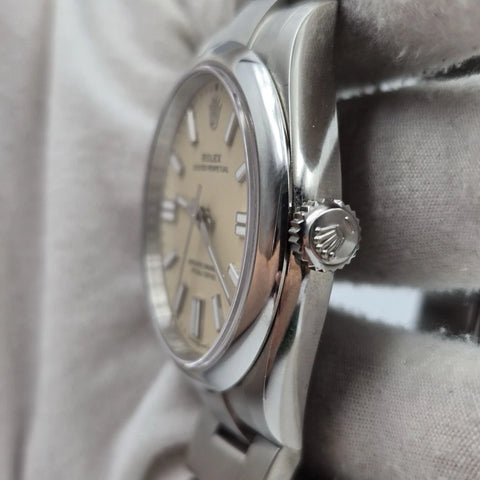PAPERS 2025 Rolex Oyster Perpetual Stainless Steel 41mm Beige Dial 134300 BOX