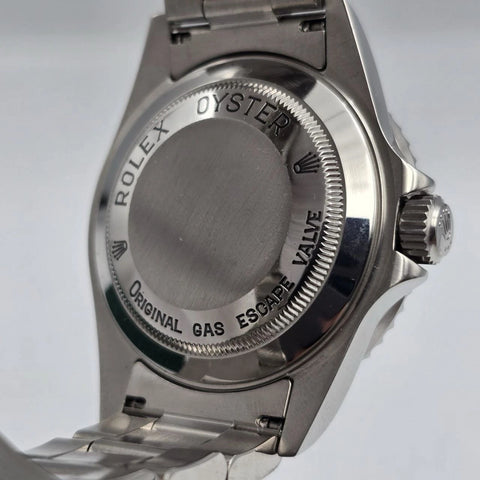 PAPERS 2005 Rolex Sea-Dweller 16600 Stainless Steel Black Dial 40MM Watch + RSC