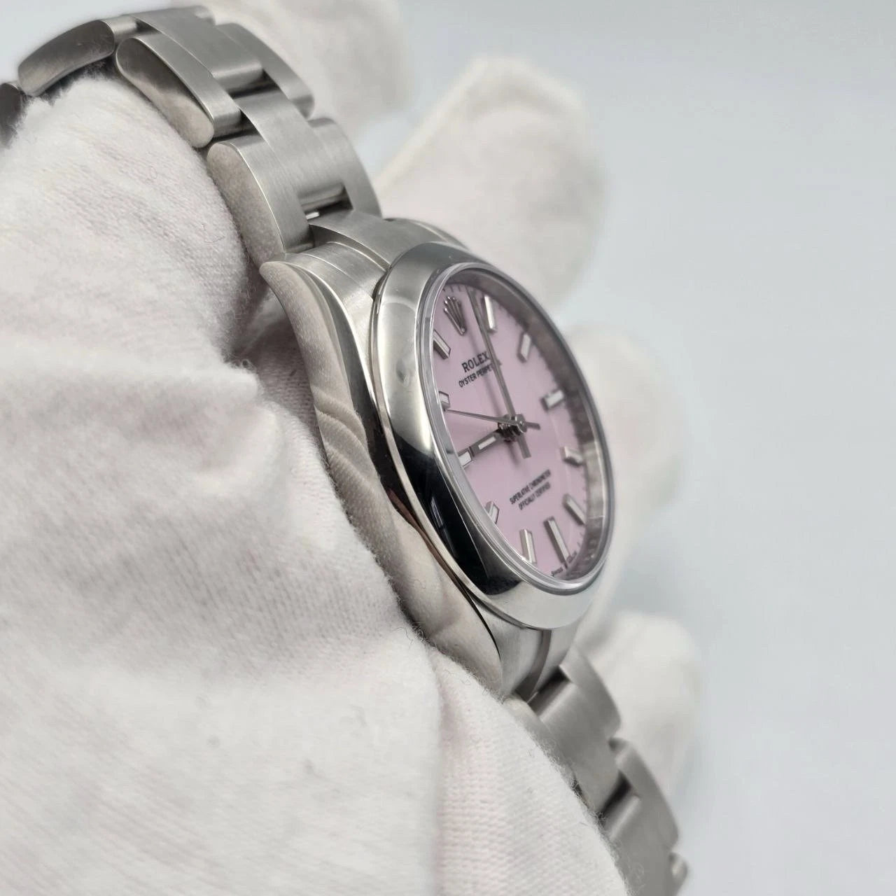 2026 NEW Rolex Oyster Perpetual Steel 31mm Candy Pink Dial 277200 UNWORN