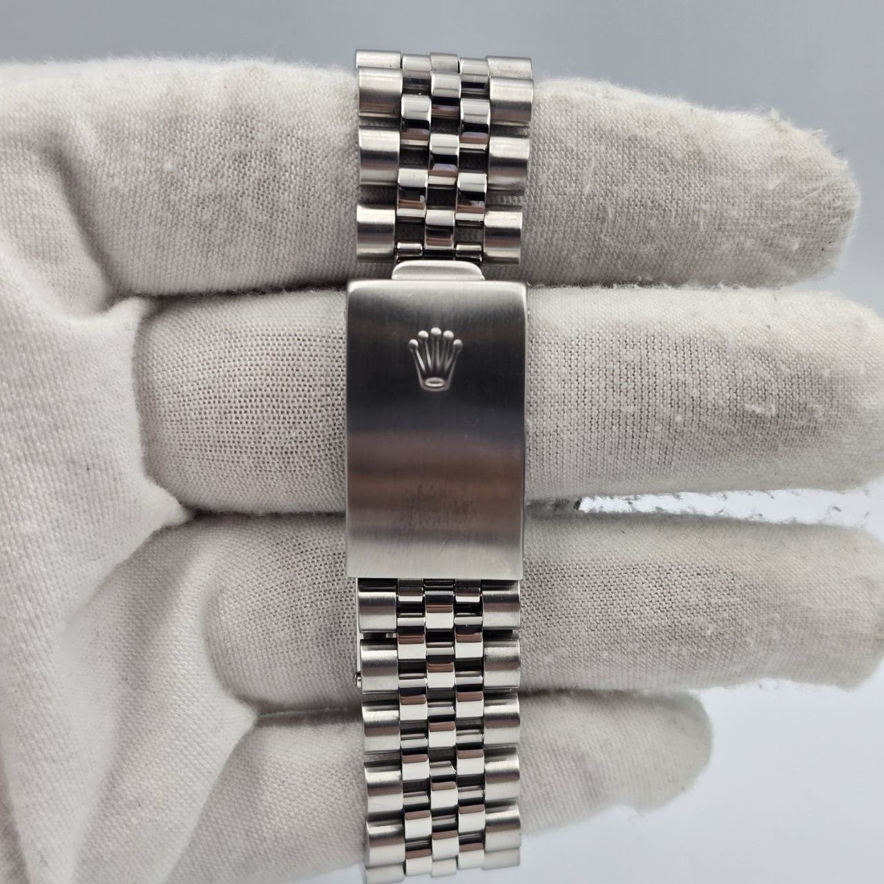 2000 Rolex Datejust Silver Dial Stainless Steel Jubilee 16234 36mm Watch