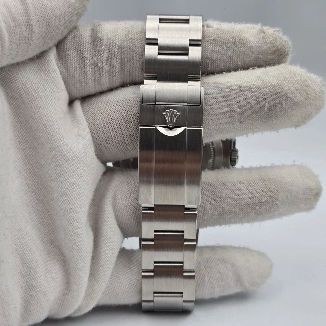 Rolex Explorer II 226570 7