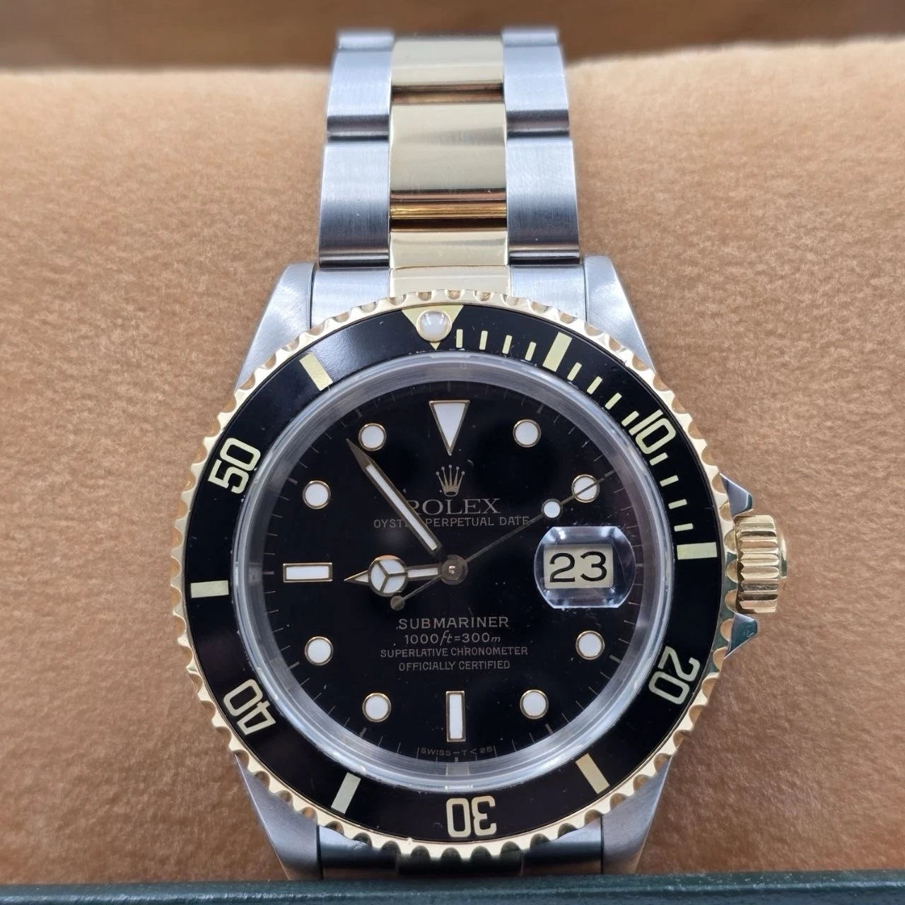 PAPERS Rolex Submariner 16613 Black Dial Two Tone Gold Steel 40mm BOX