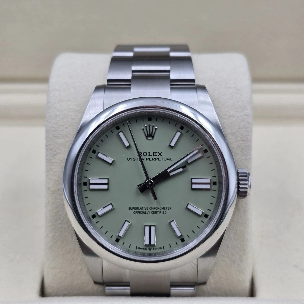 2025 PAPERS Rolex Oyster Perpetual Pistachio Dial Steel 41mm 134300 BOX