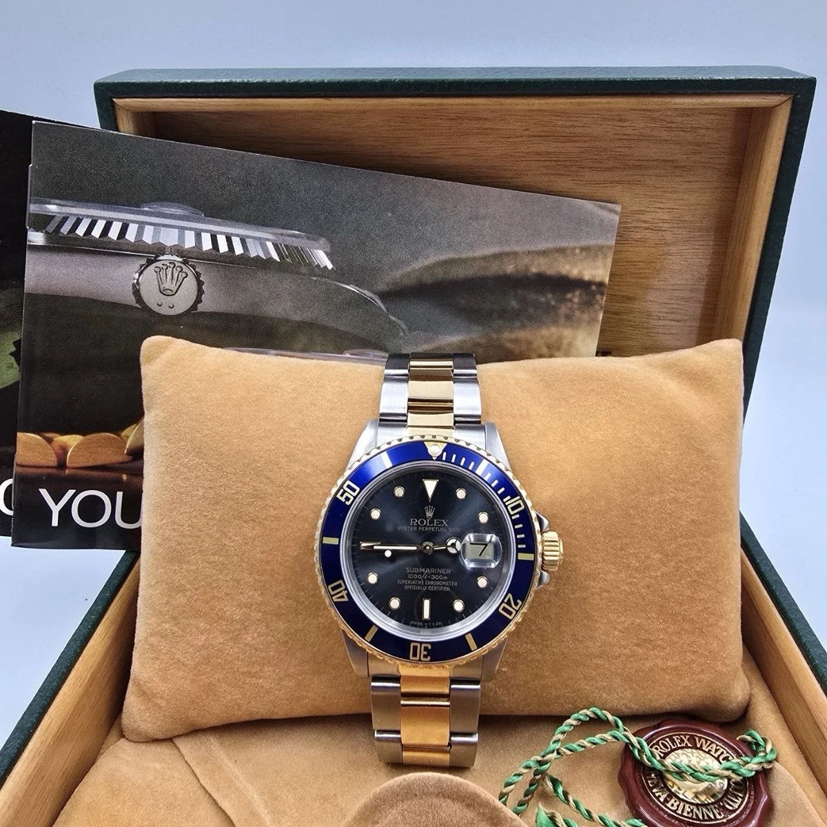 PAPERS Rolex Submariner Date 18K Gold Blue Sunburst Dial 40mm Watch 16803 BOX