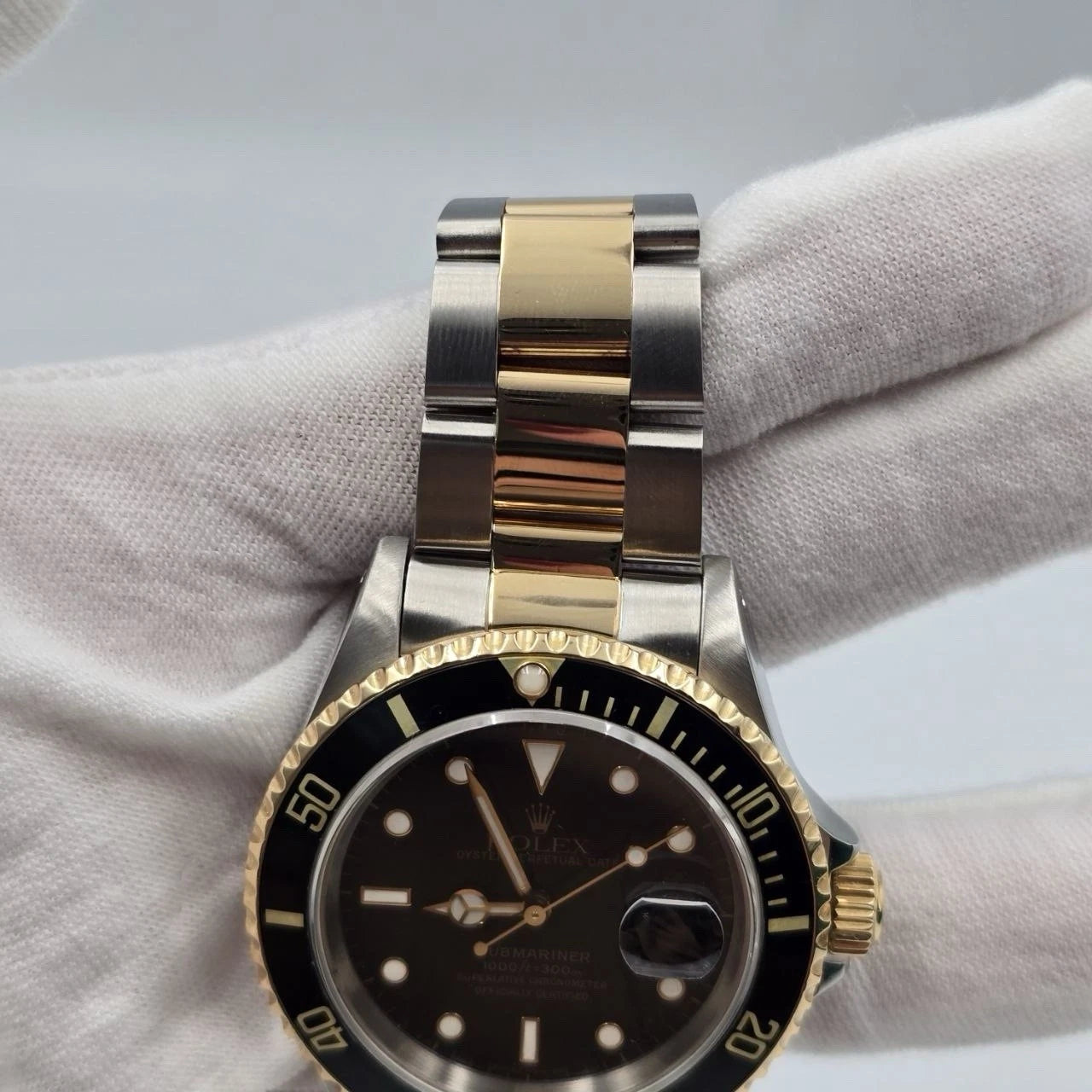 PAPERS Rolex Submariner 16613 Black Dial Two Tone Gold Steel 40mm BOX
