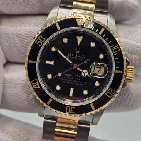 MINT Rolex Submariner Date Black Yellow Gold Stainless Steel 40mm Watch 16613