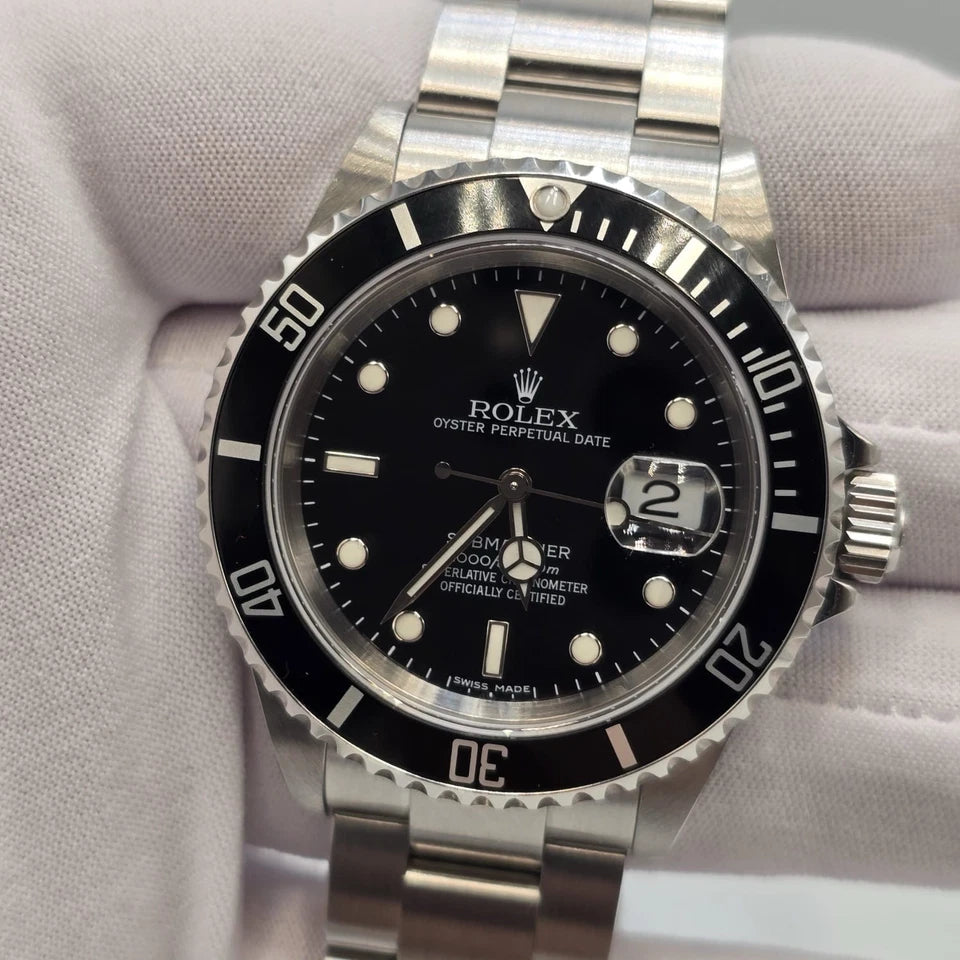 PAPERS 2006 Rolex Submariner Date Steel NO HOLES Black Dial 40mm Watch 16610