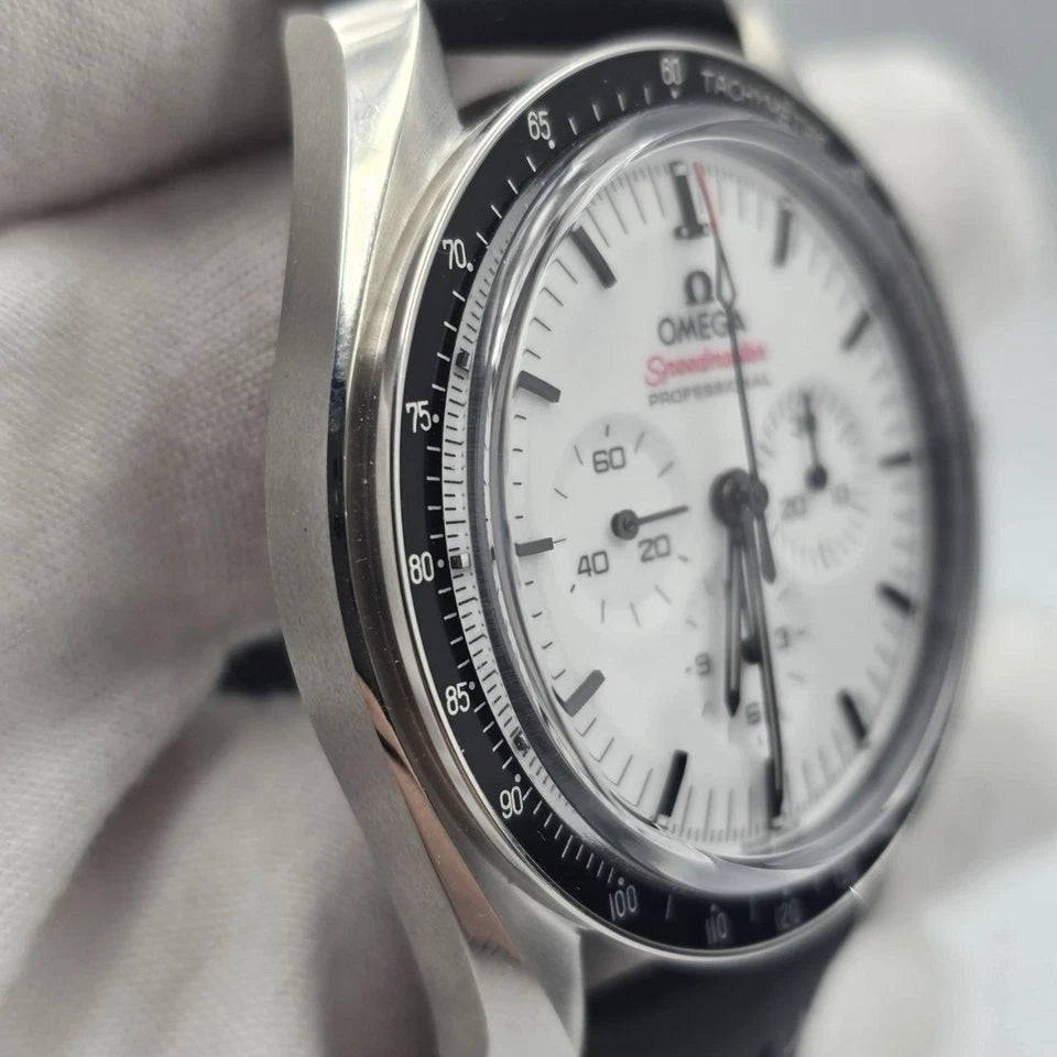 NEW 2025 Omega 310.32.42.50.04.002 Speedmaster Professional Moonwatch White Dial