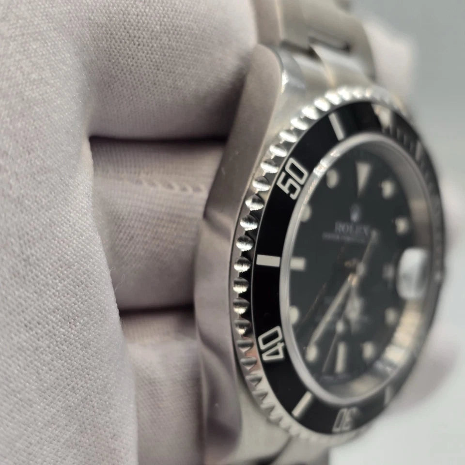 PAPERS 2006 Rolex Submariner Date Steel NO HOLES Black Dial 40mm Watch 16610