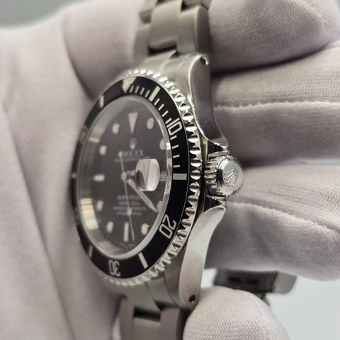 PAPERS 2002 Rolex Submariner Date 16610 Black Dial Stainless Steel Oyster 40mm