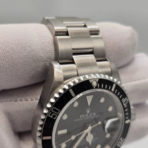 PAPERS 2006 Rolex Submariner Date Steel NO HOLES Black Dial 40mm Watch 16610