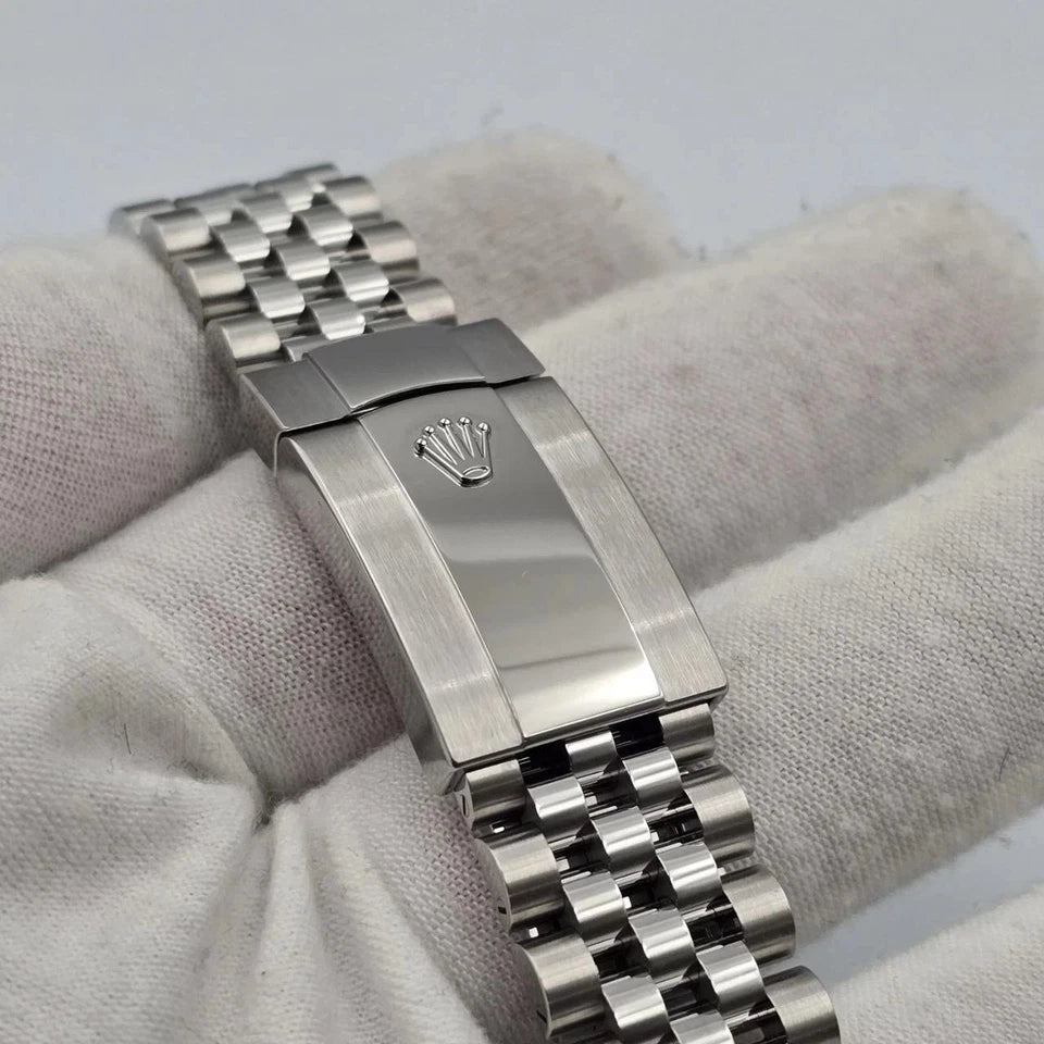 NEW 2026 Rolex Datejust 41mm Steel Smooth Wimbledon Dial Jubilee 126300 UNWORN