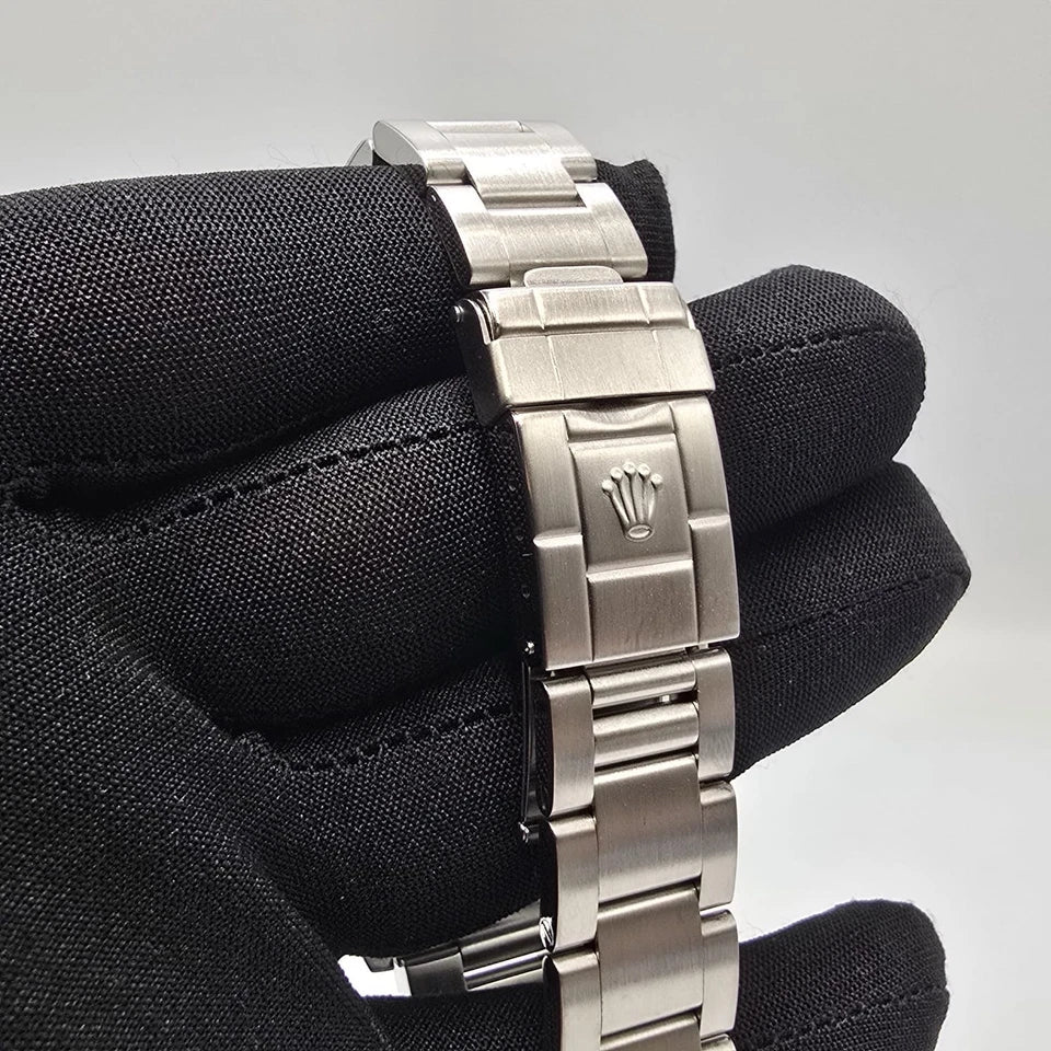 2007 Rolex Explorer II White 40mm Steel NO HOLES Oyster Date Watch 16570