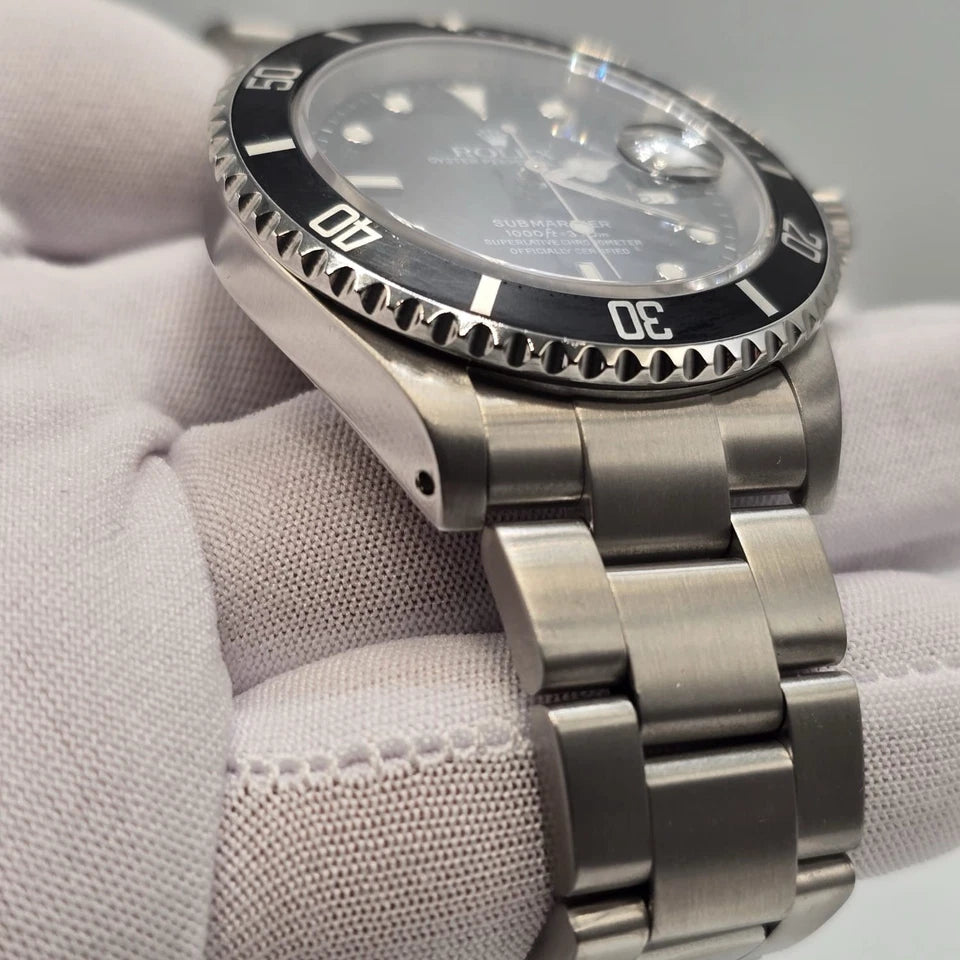 PAPERS 2002 Rolex Submariner Date 16610 Black Dial Stainless Steel Oyster 40mm